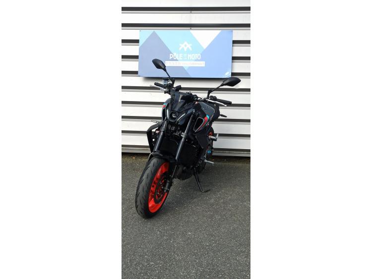 YAMAHA MT-09