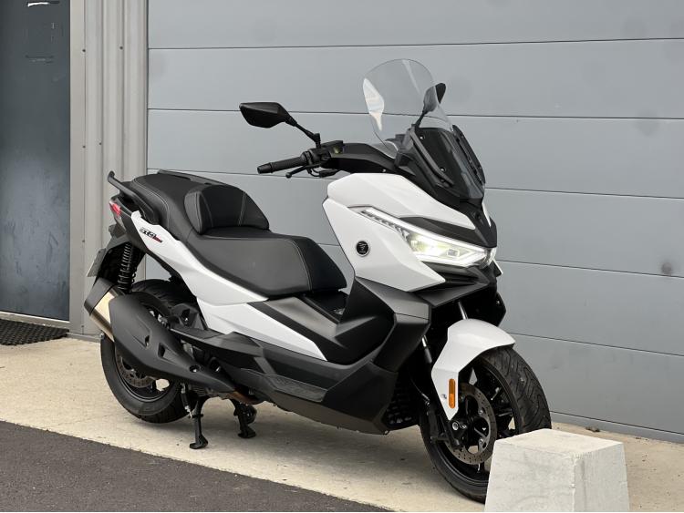 VOGE 400 SR4 MAX