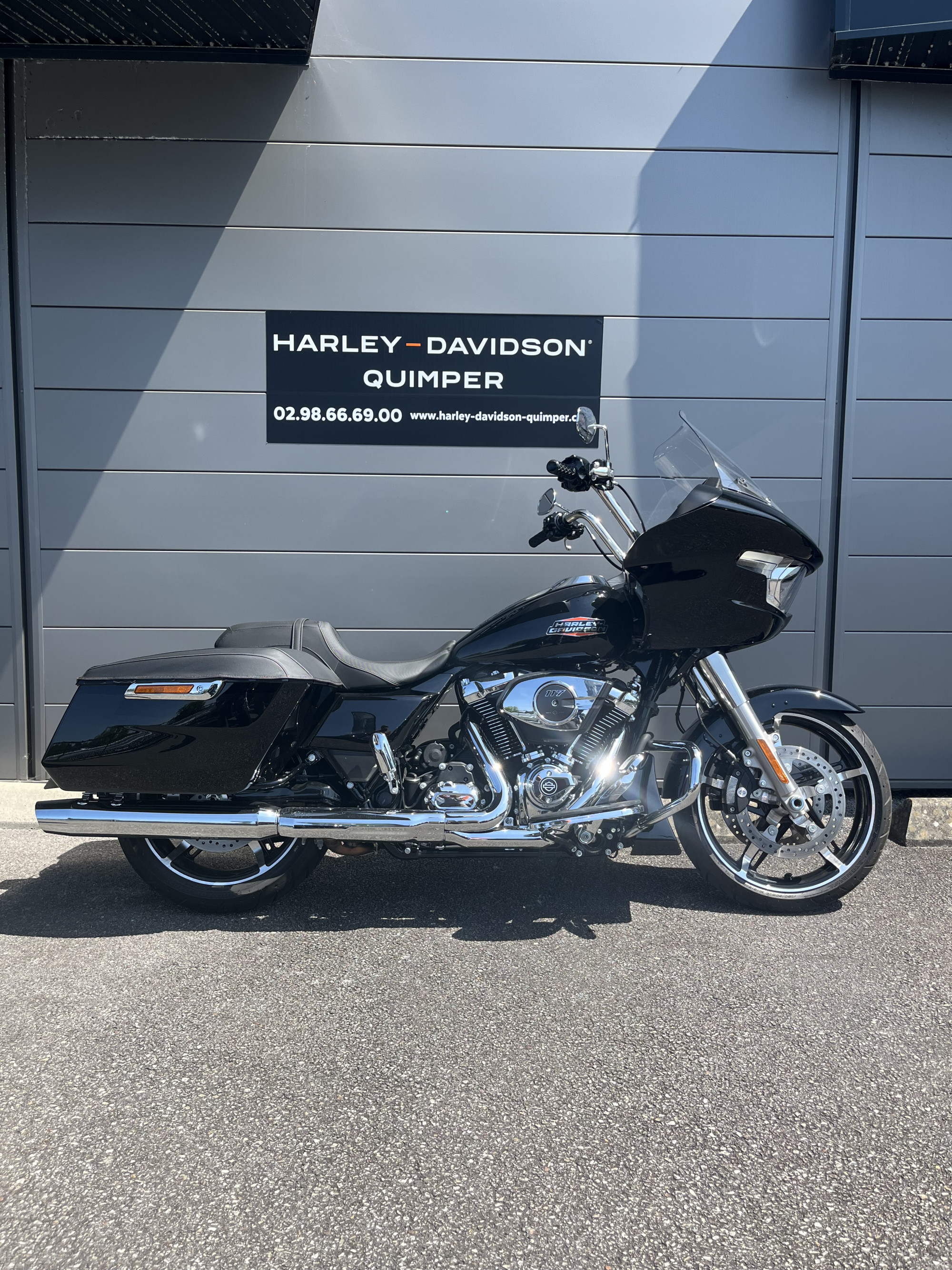 HARLEY-DAVIDSON TOURING ROAD GLIDE 1923