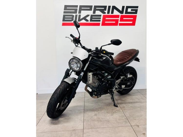 SUZUKI sv 650 scrambler