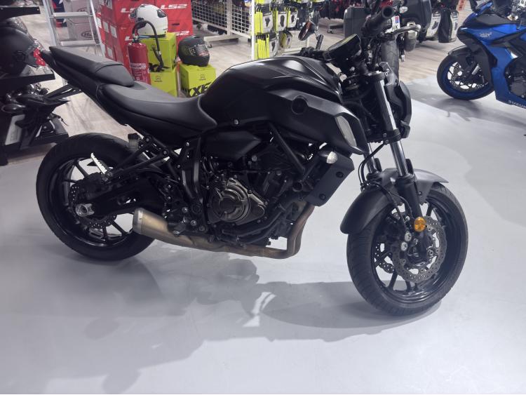 YAMAHA MT-07