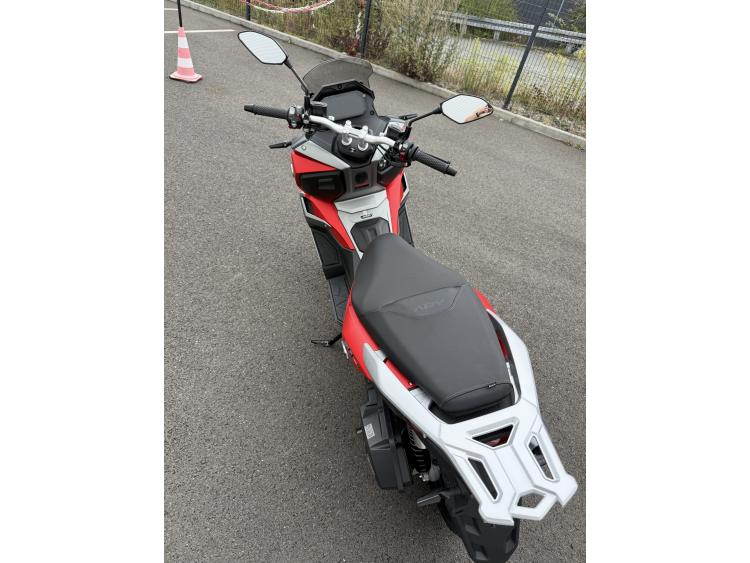 VOGE SR1 125 ADV