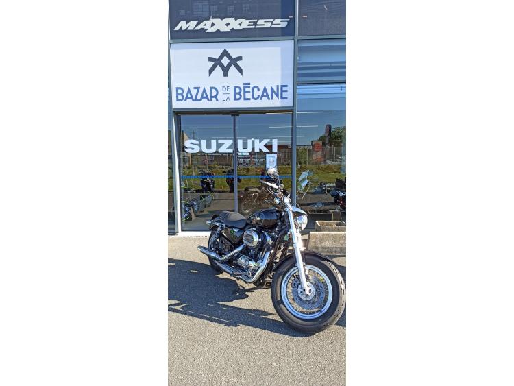HARLEY-DAVIDSON XL 1200 CUSTOM