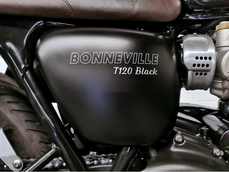TRIUMPH Bonneville T120 Black