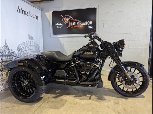 HARLEY-DAVIDSON TRIKE FREEWHEELER 1868