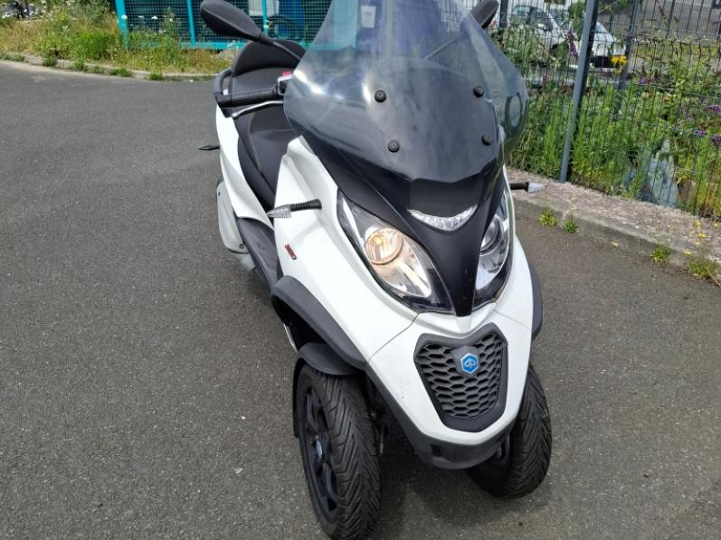 PIAGGIO MP3 350 ABS/ASR LIVRAISON OFFERTE*