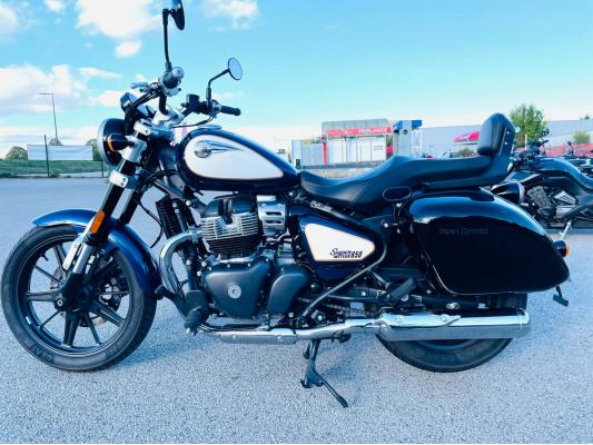ROYAL ENFIELD SUPER METEOR 650