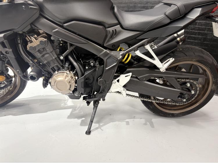 HONDA CB 650 R