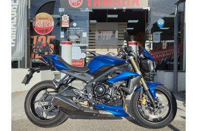 TRIUMPH STREET TRIPLE 675