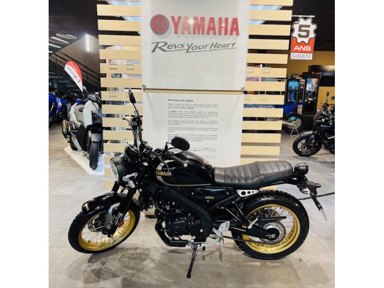 YAMAHA XSR 125 Legacy