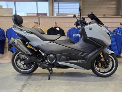 YAMAHA XP T-MAX 560 TECH MAX