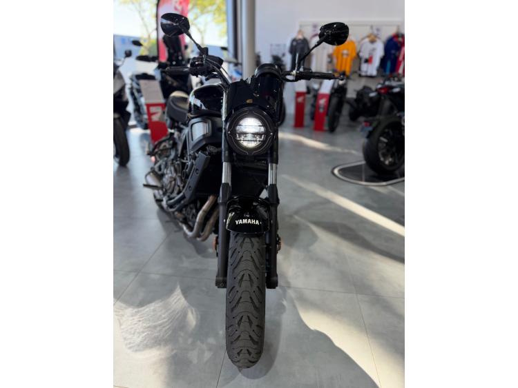 YAMAHA XSR 700