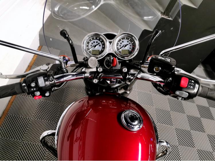 TRIUMPH BONNEVILLE T120 