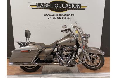 HARLEY-DAVIDSON Road king