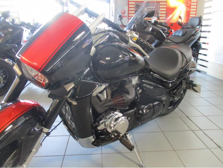 SUZUKI VZR 1800 INTRUDER