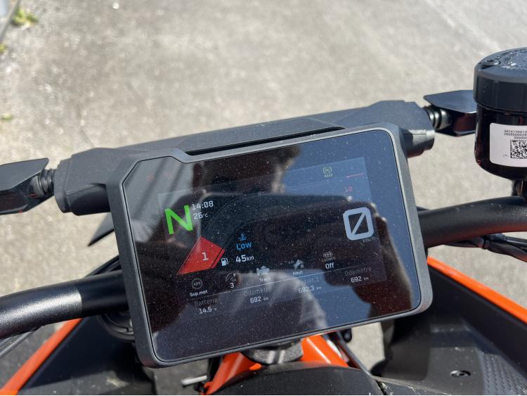 KTM 1390 SUPER DUKE R TECHPACK AKRAPOVIC 2026