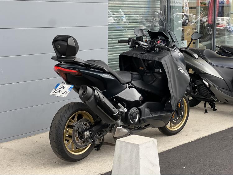 YAMAHA T-MAX 560 TECH MAX