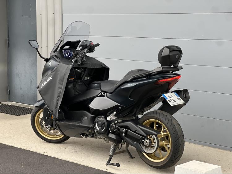 YAMAHA T-MAX 560 TECH MAX
