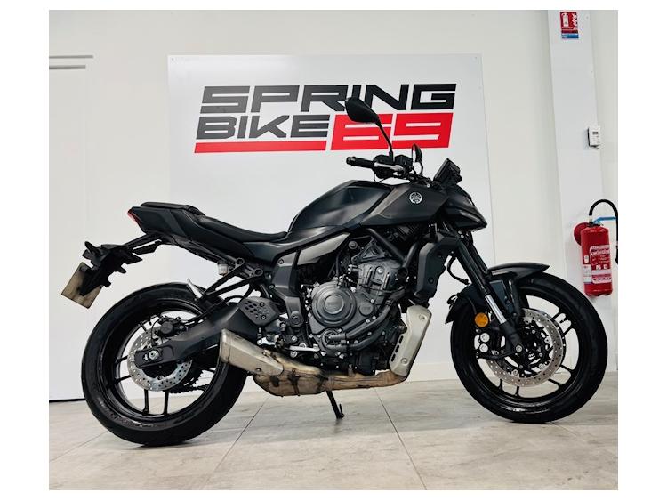 YAMAHA MT-07 (47.5CV)
