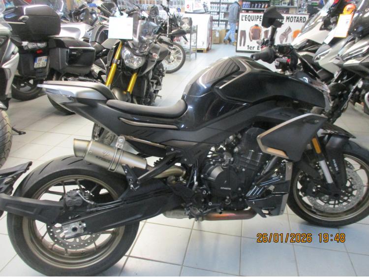 CF MOTO NK 800