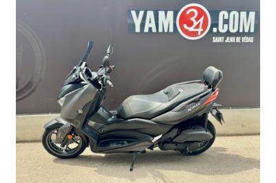 YAMAHA XMAX 125