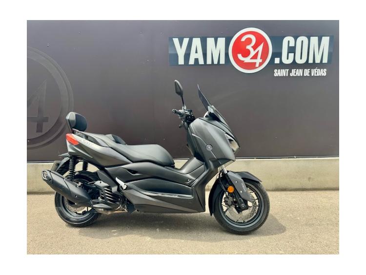 YAMAHA XMAX 125