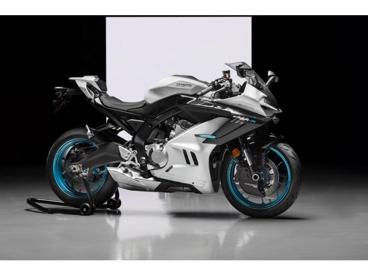 CF MOTO SR 675 R