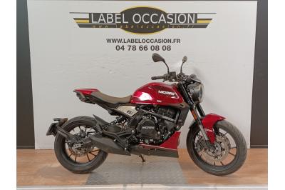 MOTO MORINI SEIEMMEZZO STR 650