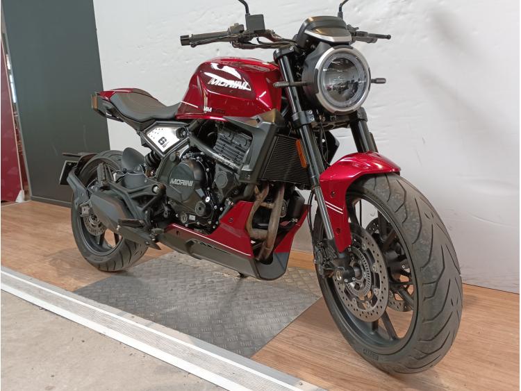 MOTO MORINI 650 SEIEMMEZZO STREET