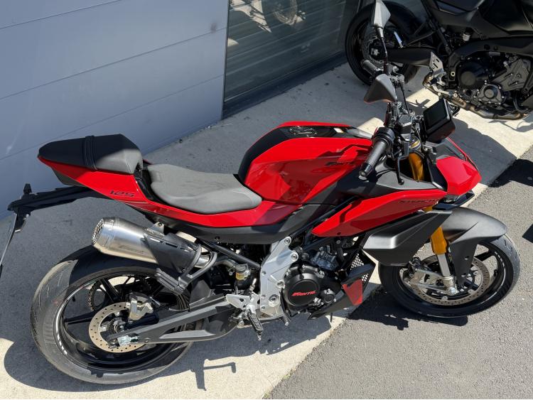 FANTIC STREER STEALTH 125