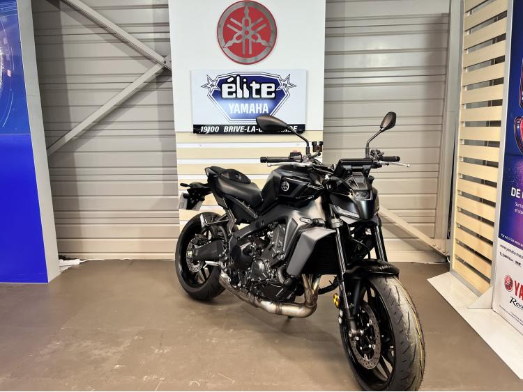 YAMAHA MT-09