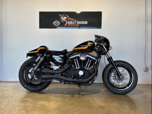 HARLEY-DAVIDSON SPORTSTER 883 N