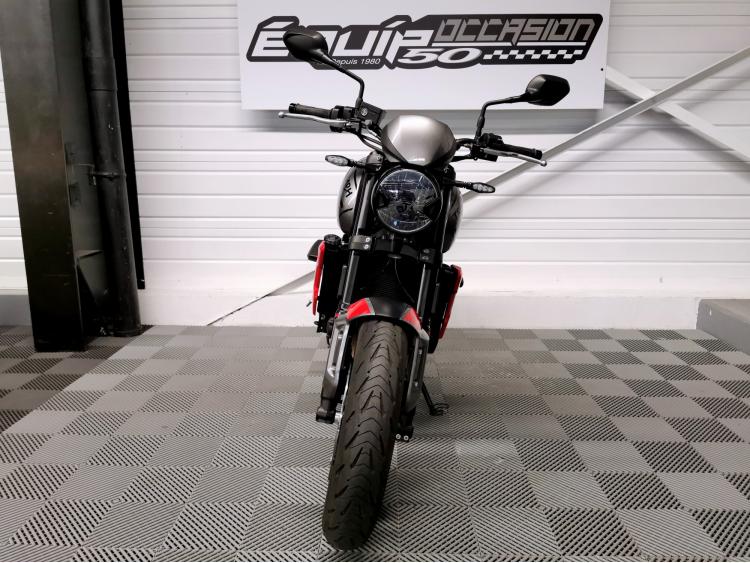 TRIUMPH TRIDENT 660 - 1ERE MAIN - ELIGIBLE A2