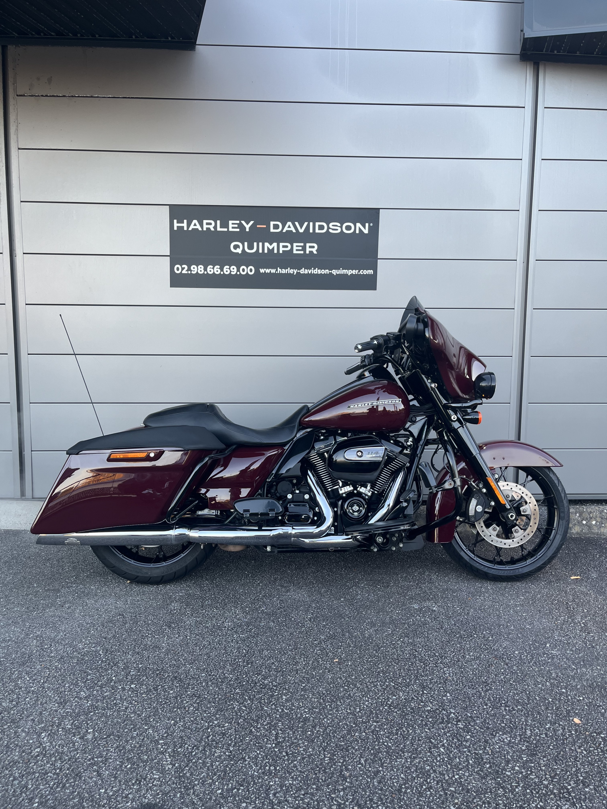 HARLEY-DAVIDSON TOURING STREET GLIDE 1868 SPECIAL