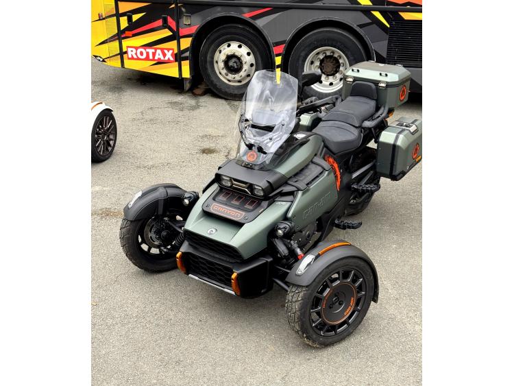 CAN-AM CANYON 1330 RED ROCK can am xt canam