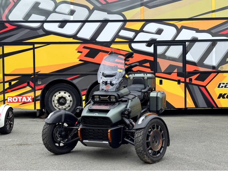 CAN-AM CANYON 1330 RED ROCK can am xt canam