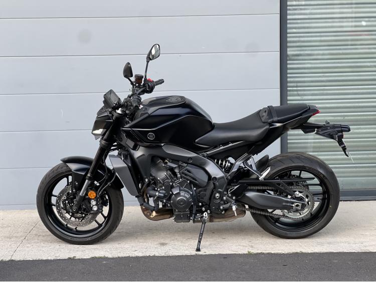 YAMAHA MT-09  Y-AMT