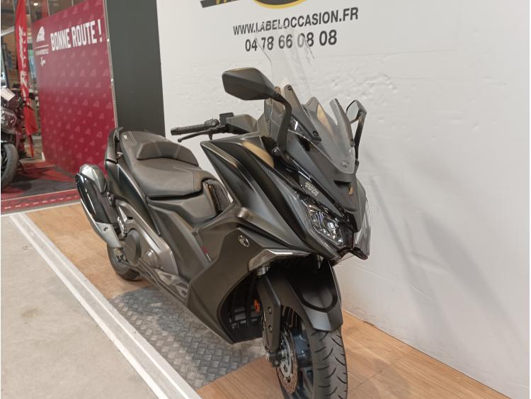KYMCO AK 550
