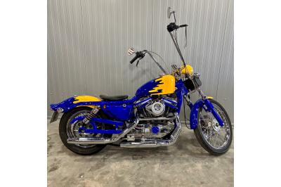 HARLEY-DAVIDSON SPORTSTER 883