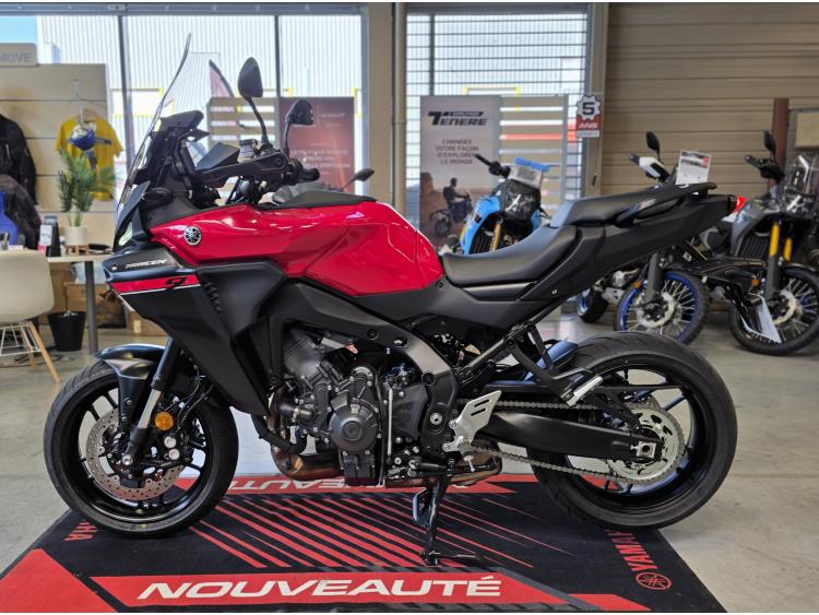 YAMAHA TRACER 9