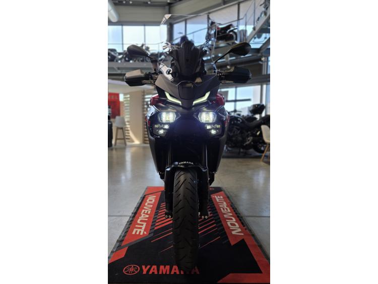YAMAHA TRACER 9