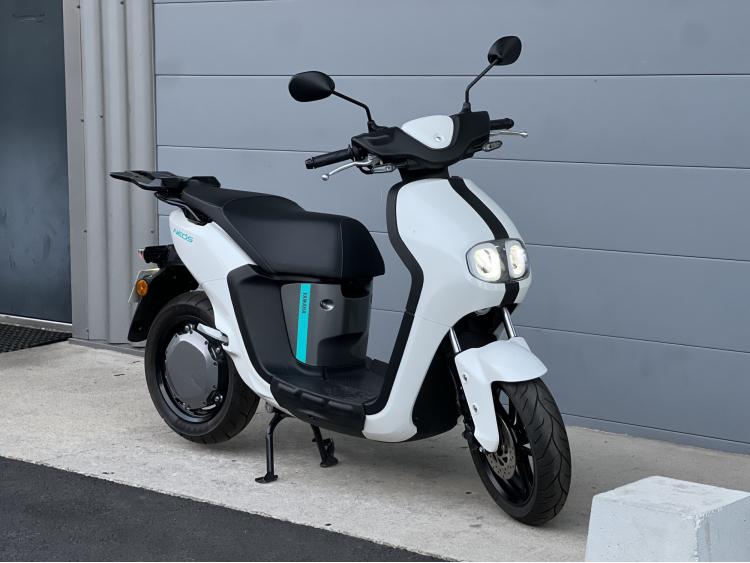 YAMAHA NEO'S 50cc ELECTRIQUE DOUBLE BATTERIES