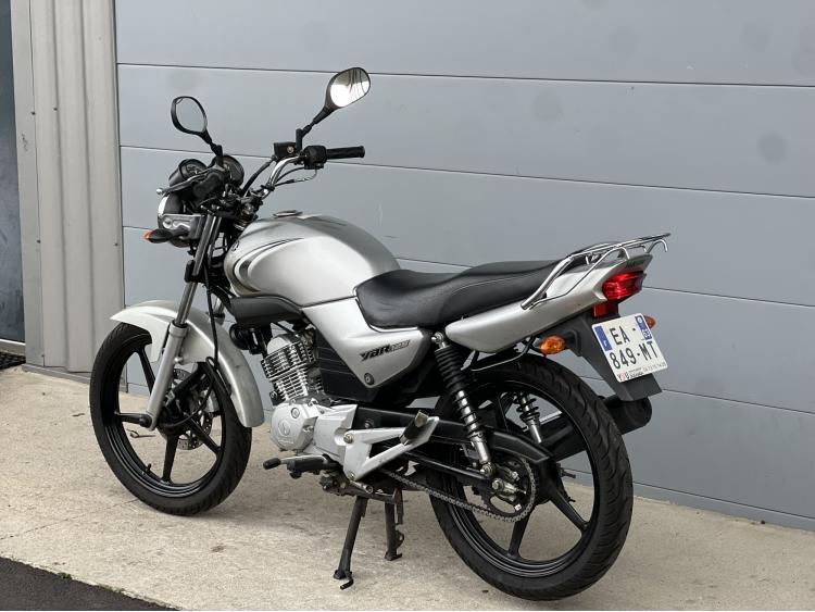 YAMAHA YBR 125