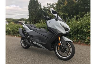 YAMAHA XP T-MAX 560 TECH MAX