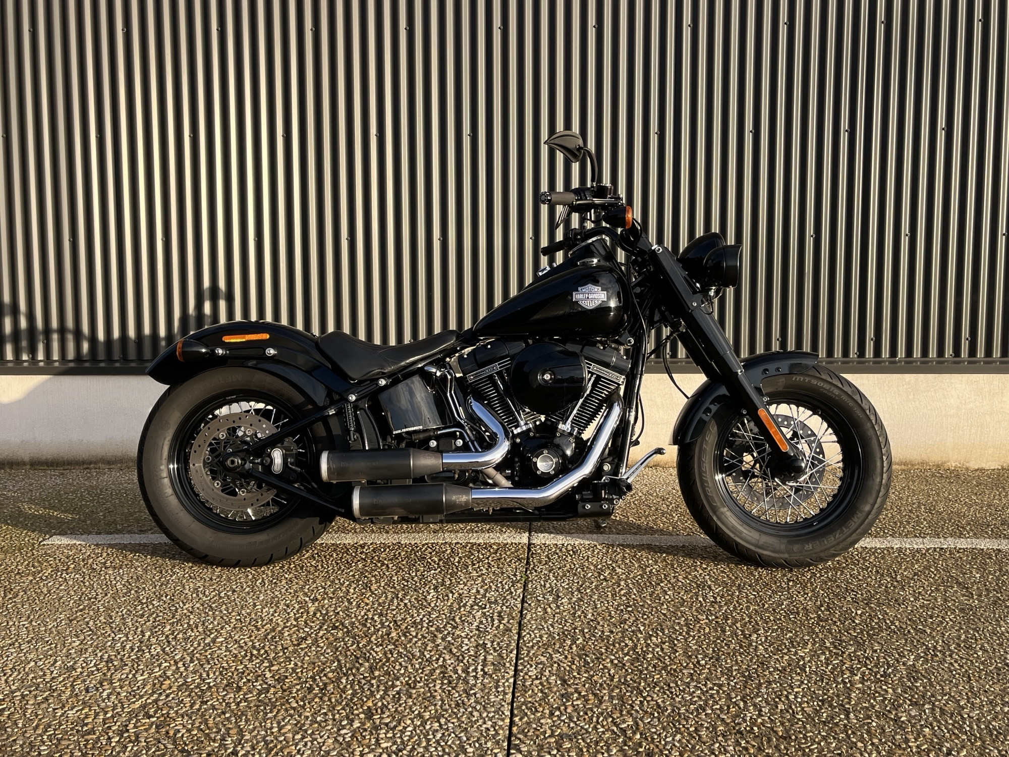 HARLEY-DAVIDSON SOFTAIL SLIM 1800 S