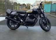 ROYAL ENFIELD INTERCEPTOR 650
