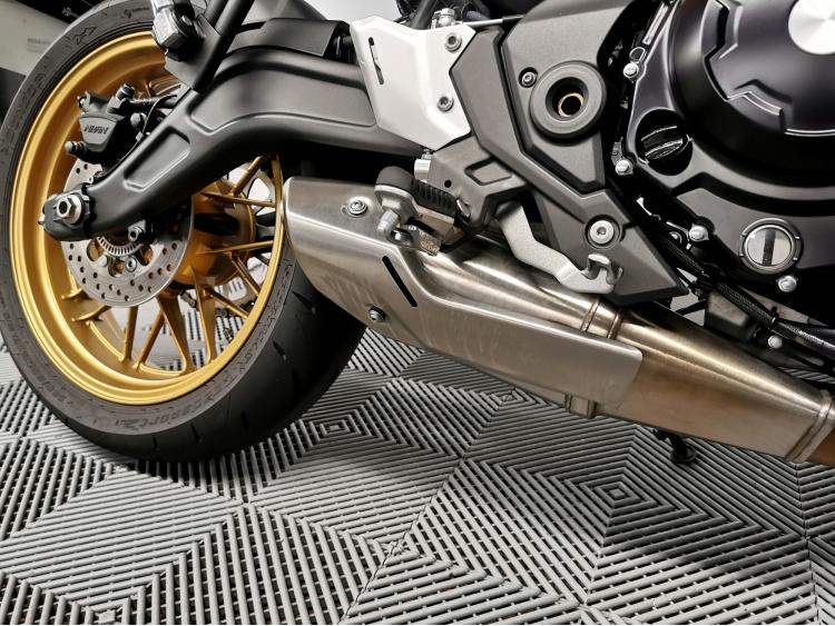 KAWASAKI Z650 Z650RS RS Z 650 - ELIGIBLE A2 - 1ERE MAIN