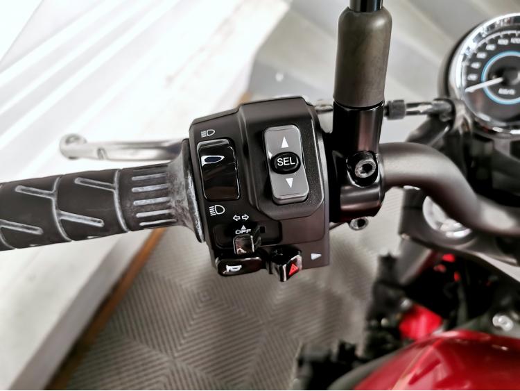 KAWASAKI Z650 Z650RS RS Z 650 - ELIGIBLE A2 - 1ERE MAIN