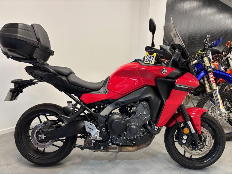 YAMAHA TRACER 900