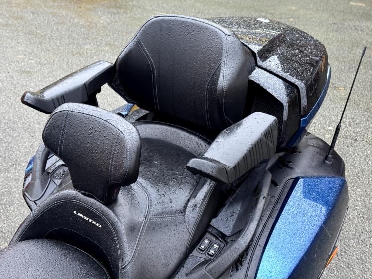 CAN-AM SPYDER RT 1330 LIMITED canam f3 ltd rts can am